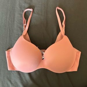Incredible by Victoria’s Secret bra